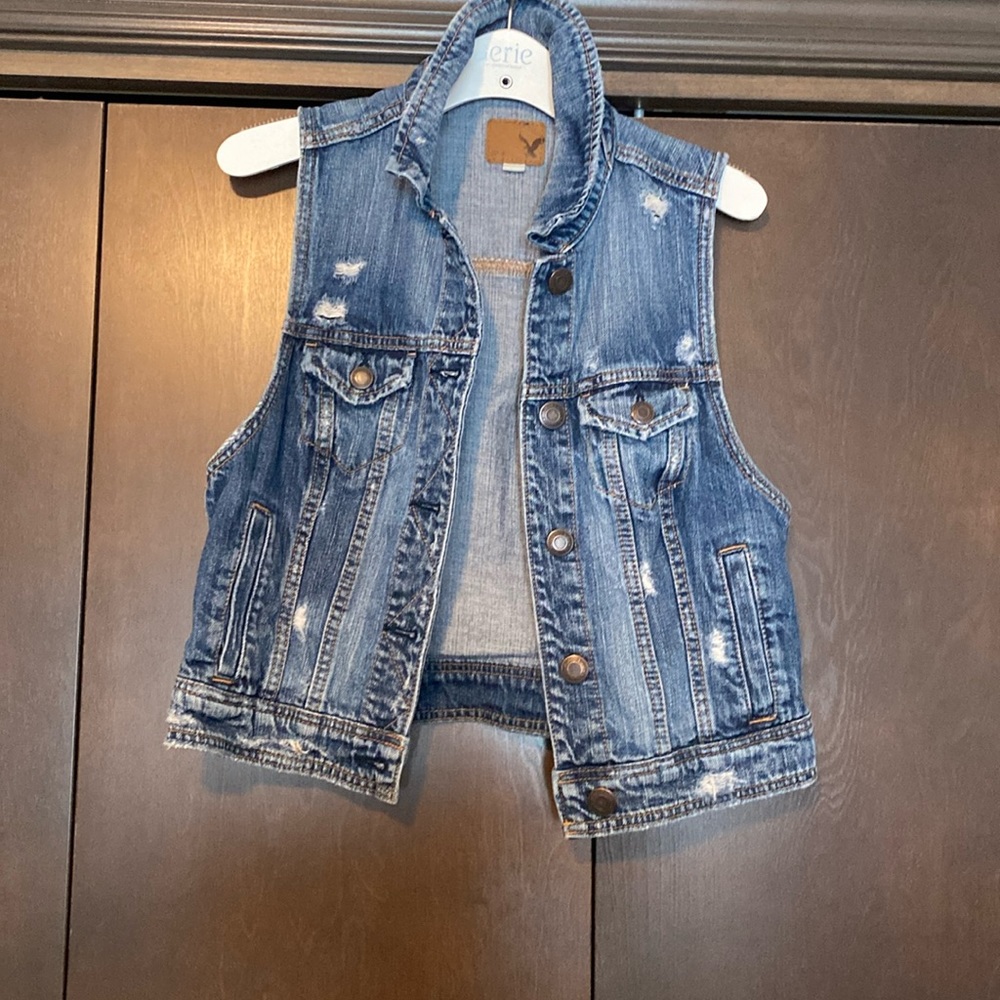 AEO Destroyed Denim Vest